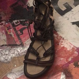 J-41 Adventure On Brown Lace Up Sandal